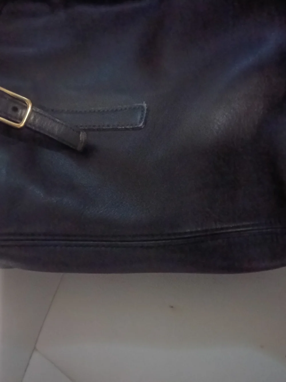 #V12 VTG Coach Legacy 9803 BBucket with Gold Buckle Accents
